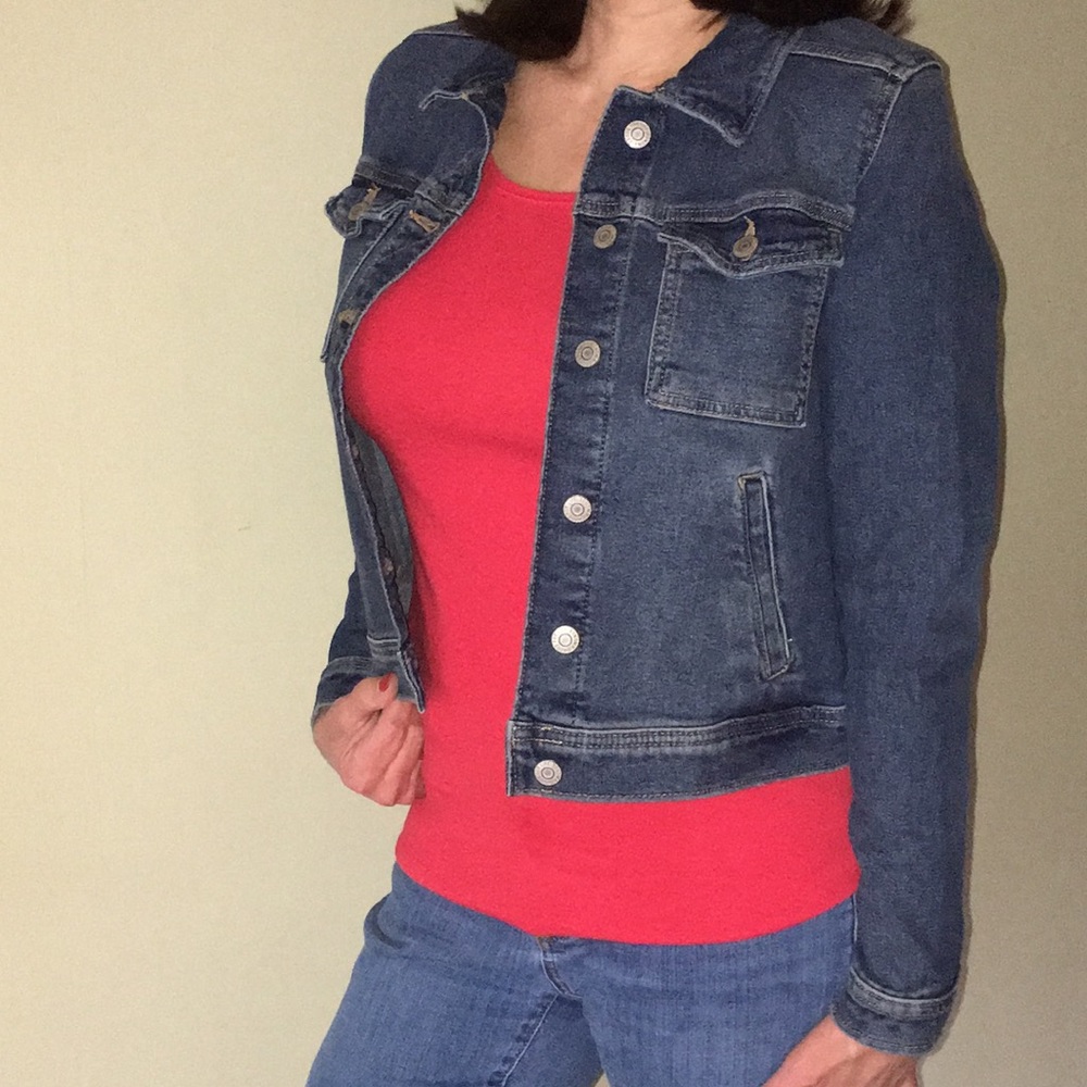 NWT, Cropped Denim Jacket - Picture 2 of 10